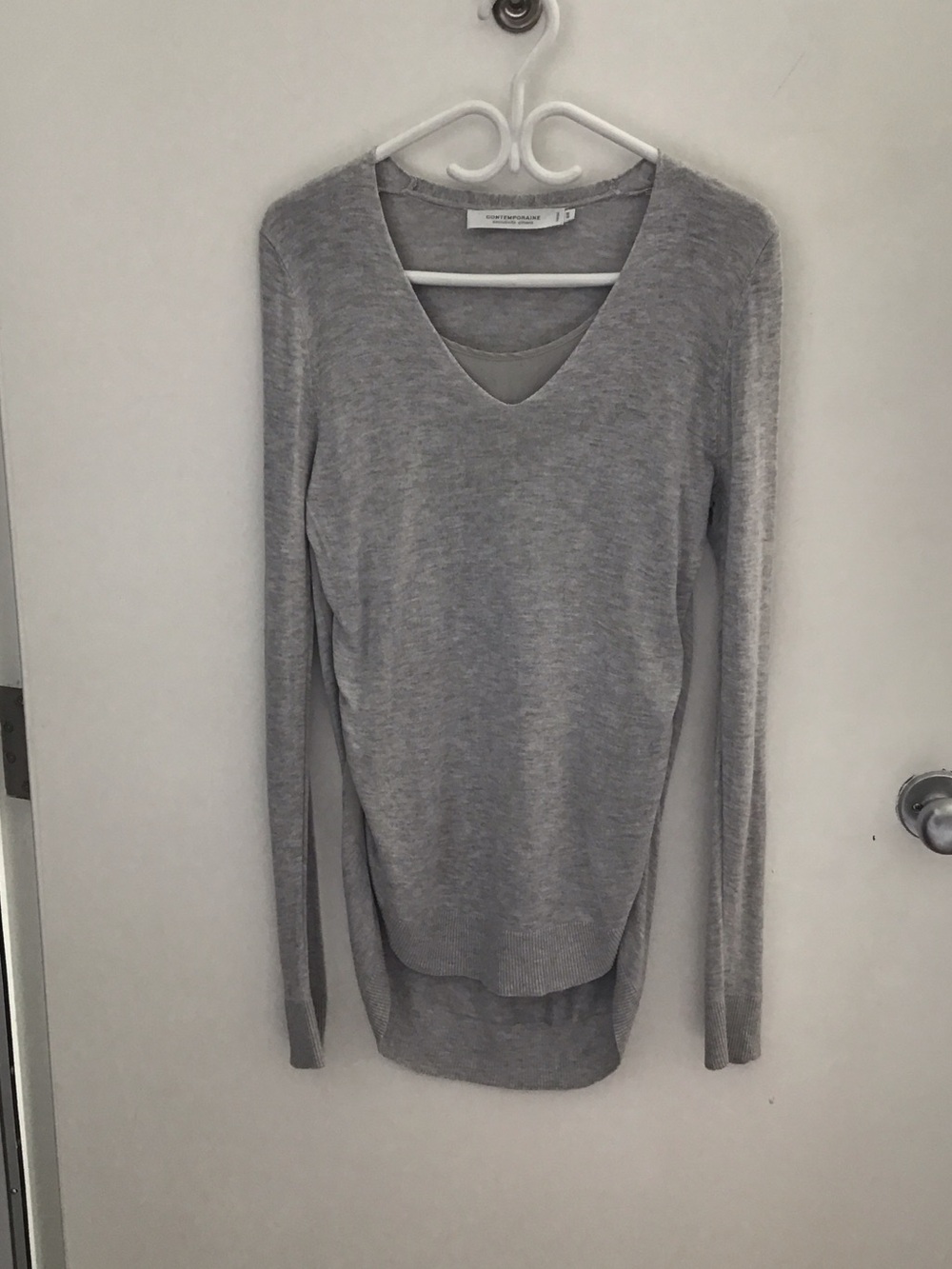 Simons Light Gray V-Neck Long Sleeve Women's Sweater